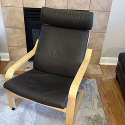 Like new Ikea POÄNG Leather Chair. Retail price $289 