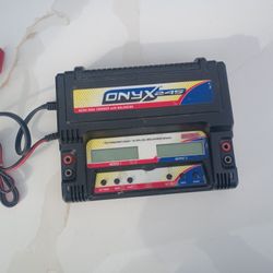 DuraTrax Onyx 245 AC/DC Dual Output Multi-Chemistry Balance Charger(5A/3S/40Wx2)