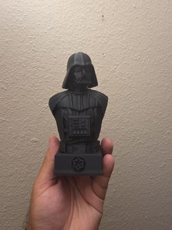 3d printed darth vader statue