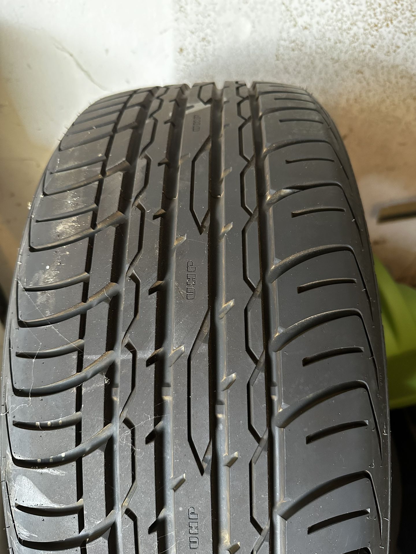 Tires 255/45/19 