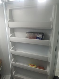 Stand-up freezer