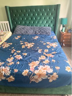 Queen Size Bed velvet frame - almost NEW