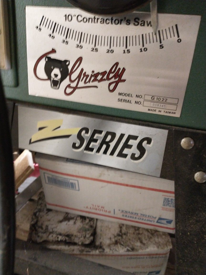 Grizzly G1022 10" Contractors Table Saw