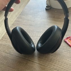 Beats Studio Pro Latest Edition 