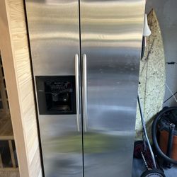 Kitchenaid Refrigerator - Counter Depth