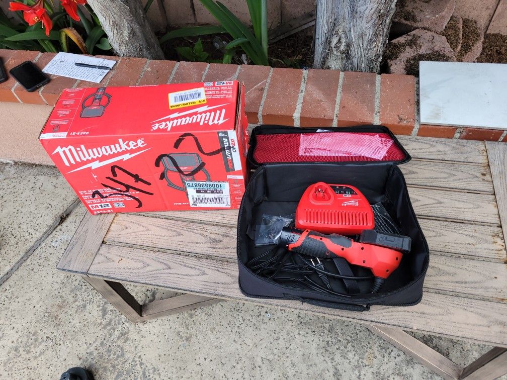 Milwaukee M12 360 Spector Kit
