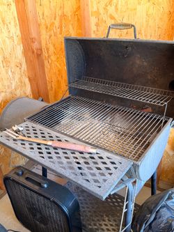 Royal Gourmet Smoker Grill