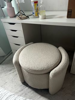 Cushioned Stool with Storage for Vanity Desk