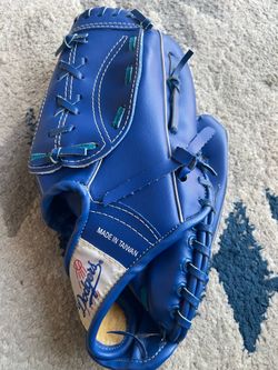 Vintage Dodgers Glove