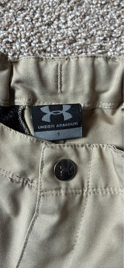 Under Armour Khaki Shorts Size 7