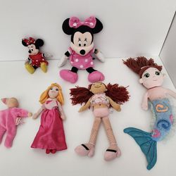6pcs Random Plush Stuffed Dolls