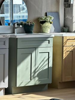 Wholesale Bathroom Vanity Cabinets | Full Sizes & Custom Options
