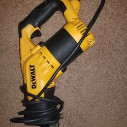 Dewalt Saw