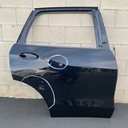 2019-2025 BMW X5 REAR RIGHT DOOR OEM
