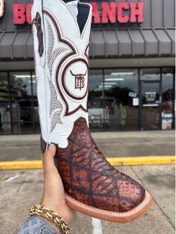 Men’s Boots