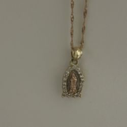 Rose Gold Chain With Tri Color Gold Pendant With Diamonds