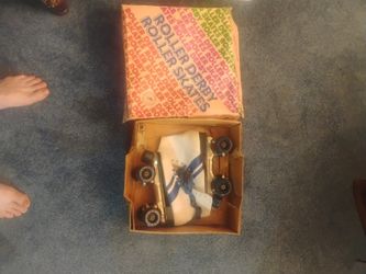 Roller Skates Women's Size 4