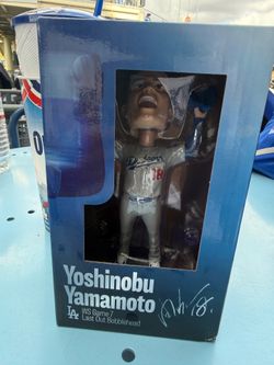 Yoshinobu Yamamoto WS game 7 last out bobblehead 5/27/2026