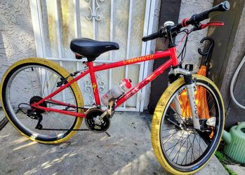 Specialized shock Rock 24 kids mountain bike