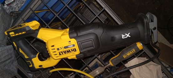 Dewalt 20volt XR Brushless Sawzall