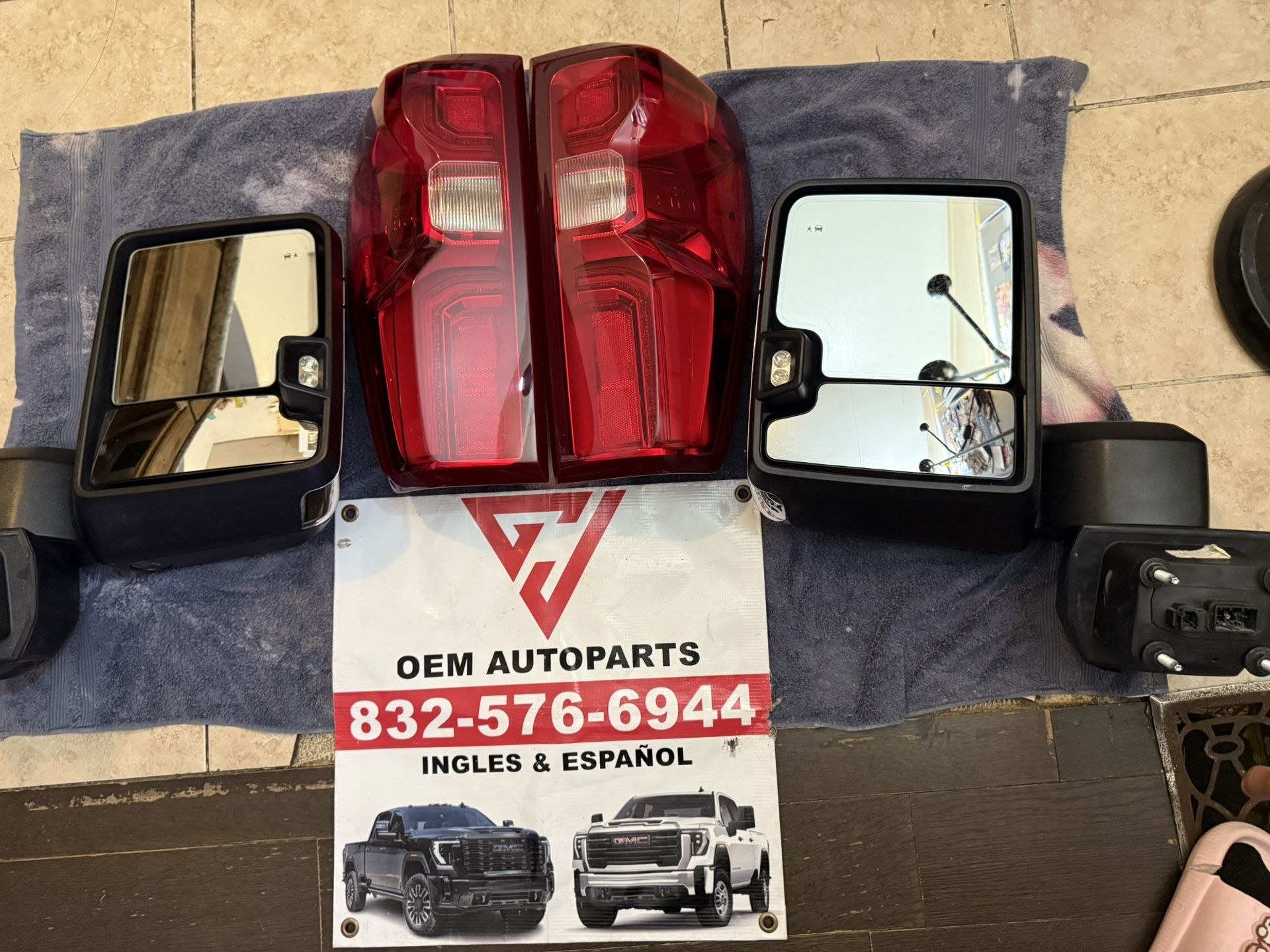 2021 2022 2024 Chevy Silverado HD 2(contact info removed) Driver Left And Passenger right Towing mirrors taillight
