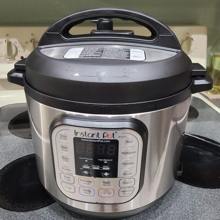 Instant Pot Duo 7-in-1 --- 6 Quart