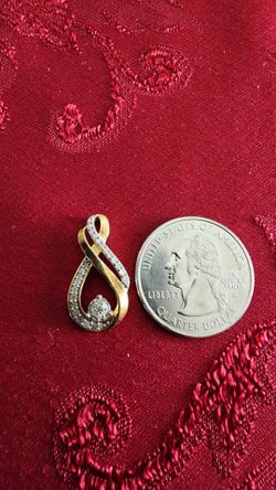 925 sterling diamond pendant