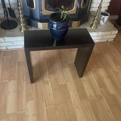 End Table Good Condition 