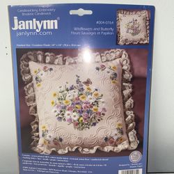 Janlynn Needlecraft Wildflowers Butterfly #004-0764 Candlewicking Embroidery Kit