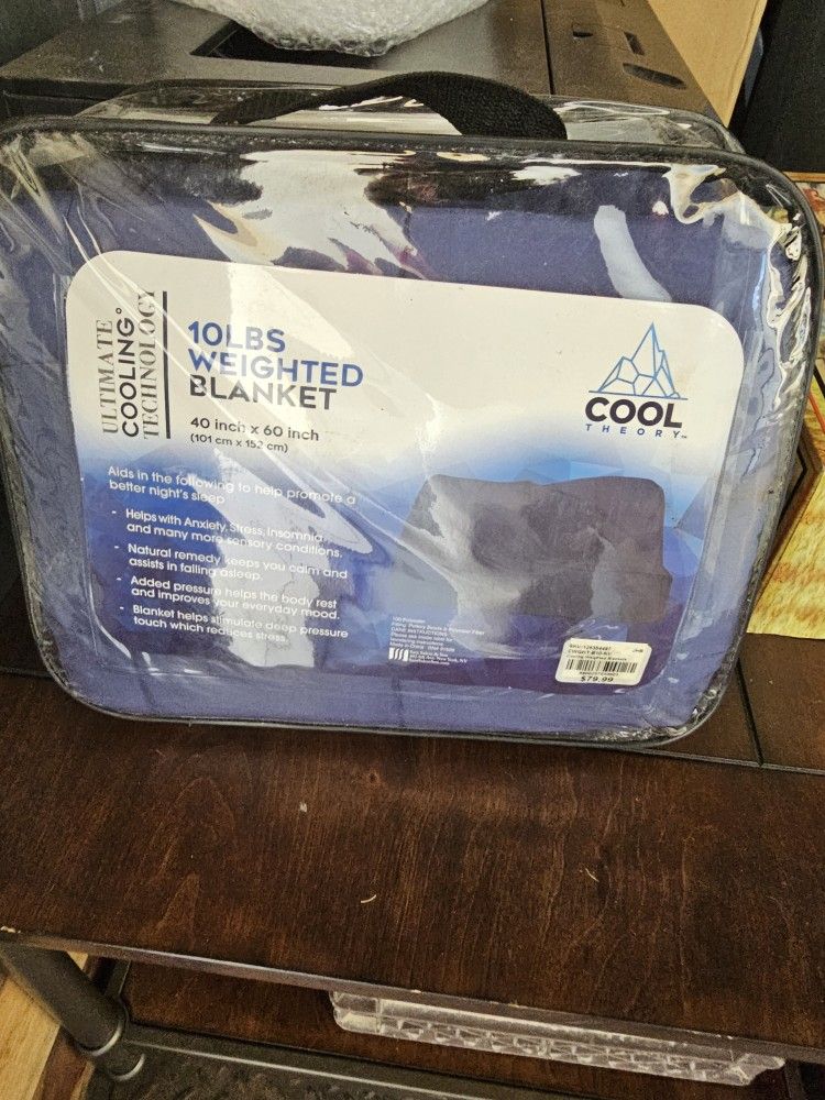 Cool Theory 10 lbs weighted blanket. 