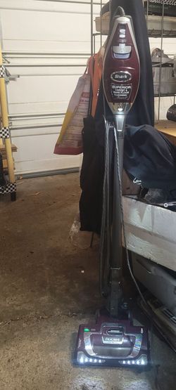 Shark vacuum Cleaner ...