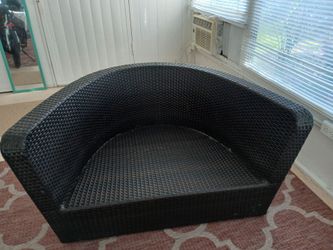 2 waterproof patio chairs with cushions