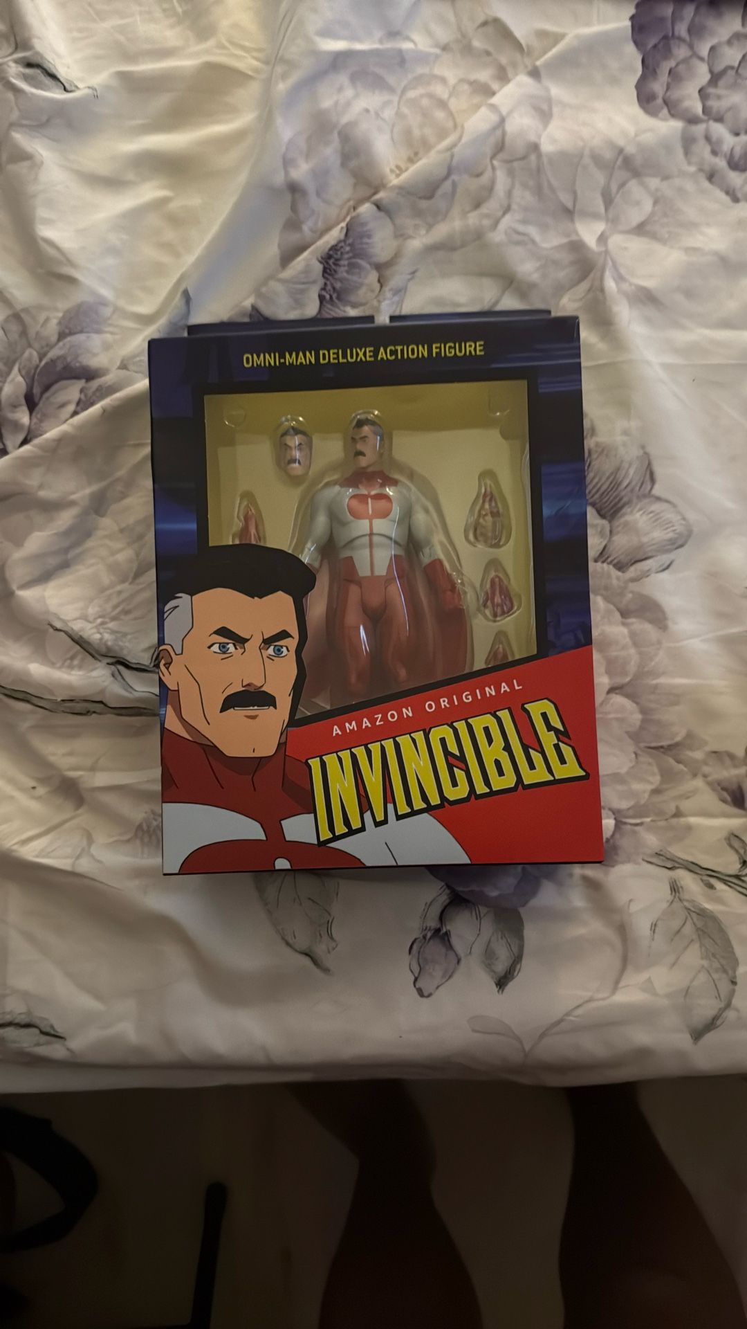 Omni man, deluxe action figure