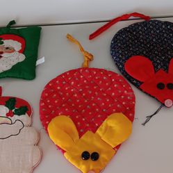4 Cute Pot Holders ..all For $5.00