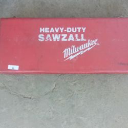 Milwaukee Corded Saw Zall
