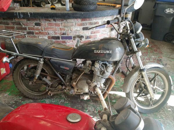 SUZUKI bike wanted for parts.