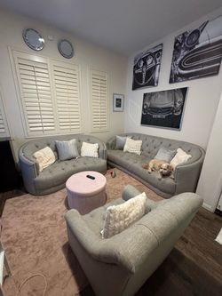 Couch set