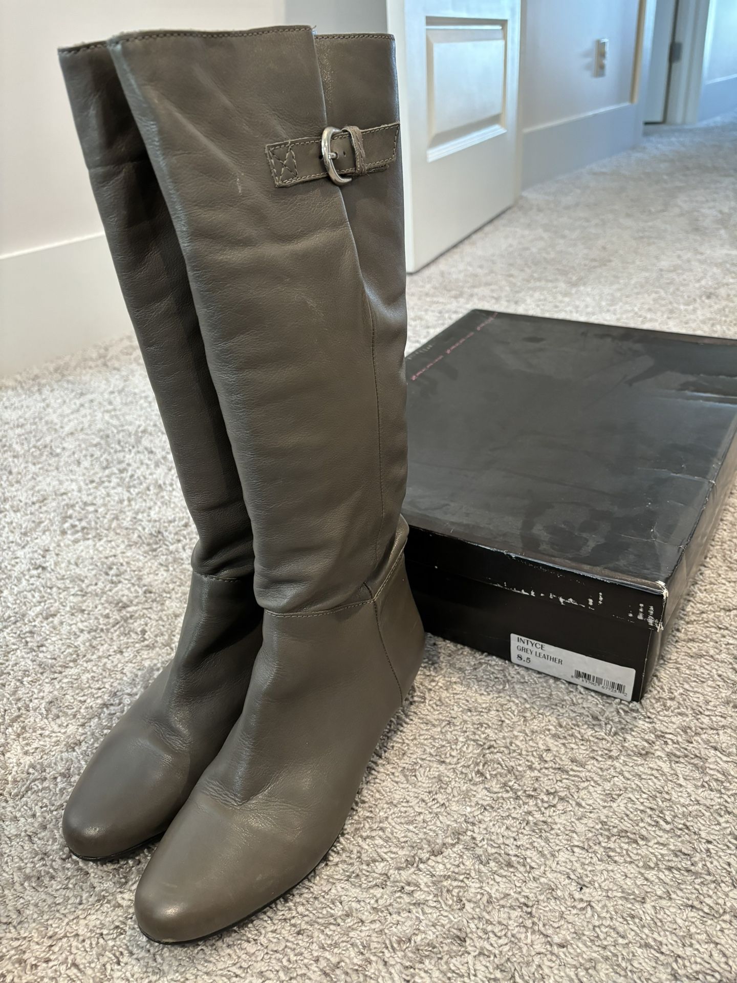 Steve Madden Gray Boots