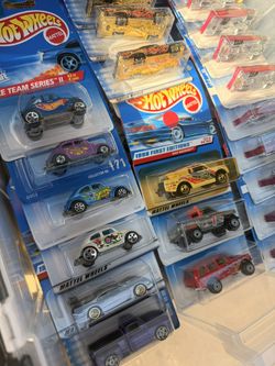 Hotwheels More Than 200 Selling 5$ Each