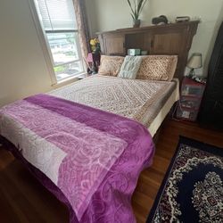 Queen Bed 