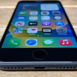 iPhone 8 Unlocked 