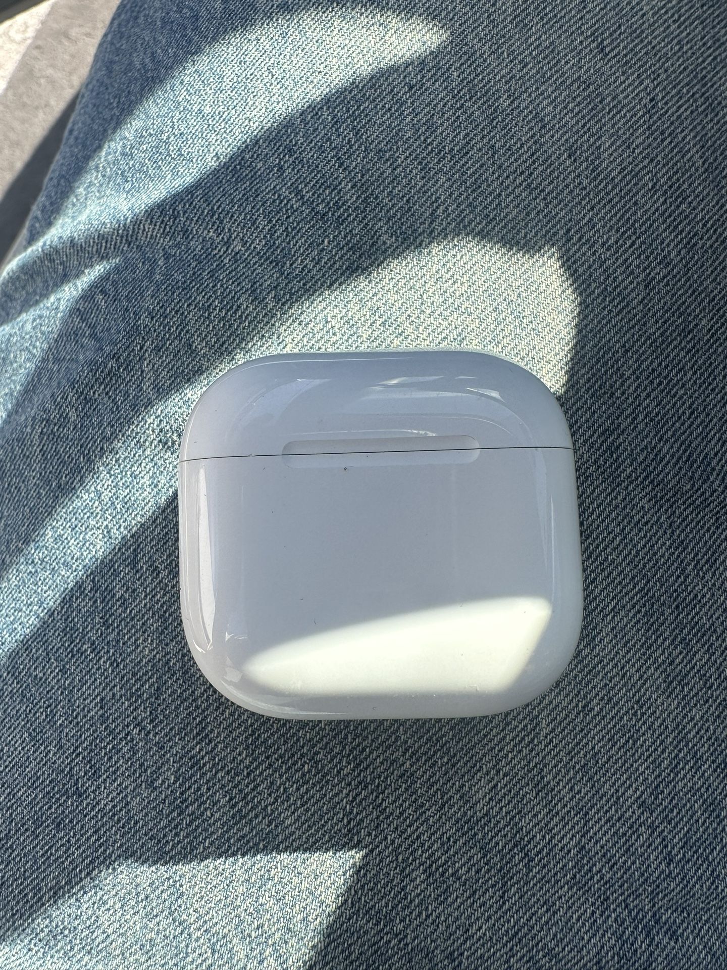 AIRPODS 4TH GEN