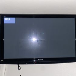 TV Panasonic 45”
