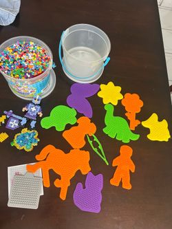 Bucket 5000Perler / beads cuentas w 10 figure designs