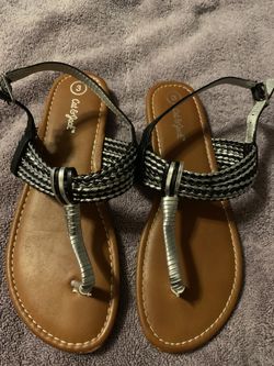 Little girl sandals sz 3