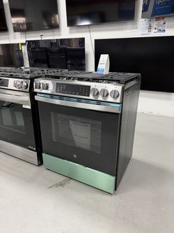 GE 30 Inch 5 Burner Slide In Gas Range And No Preheat Air Fry - Brand New, 1 Year Manufacturer’s Warranty