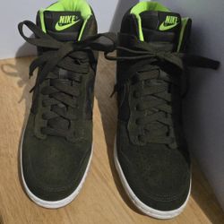 Nike Dunk Sky Hi Women's Camouflage shoes, size 8.5