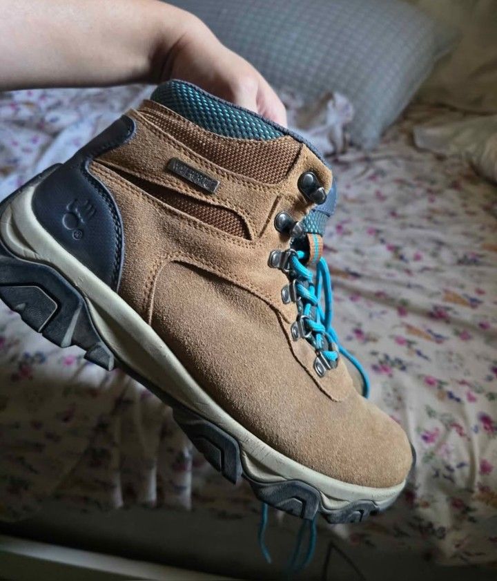Womens Hiking boots