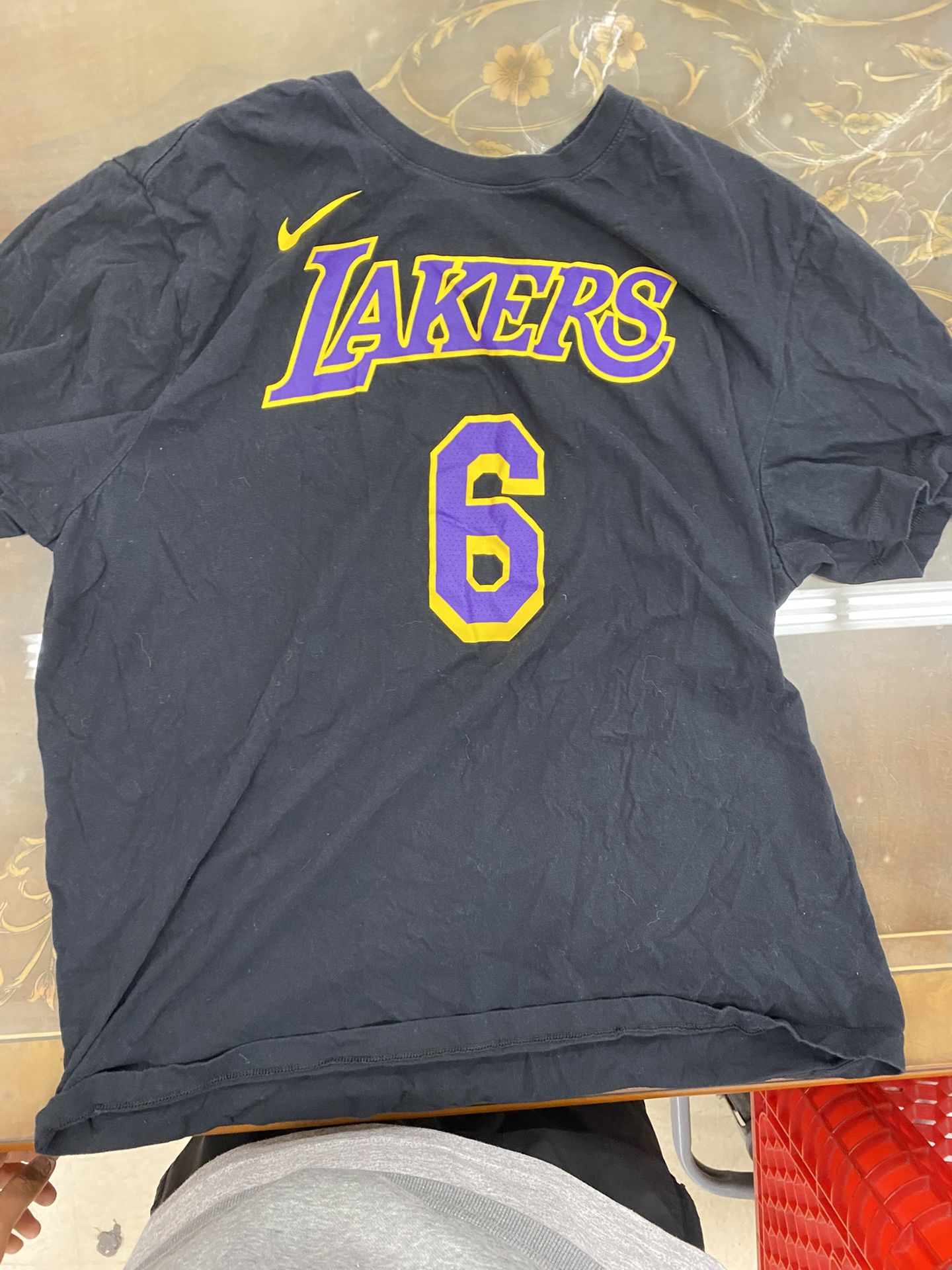 LeBron James shirt xl