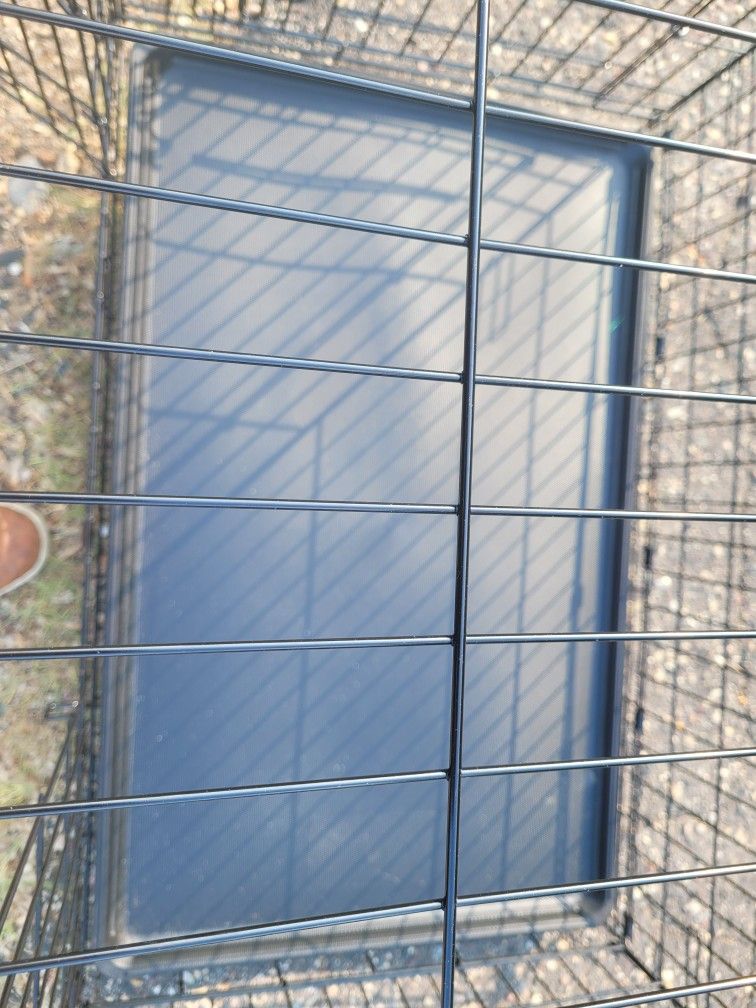 Crate/Kennel For Medium Sized Dog